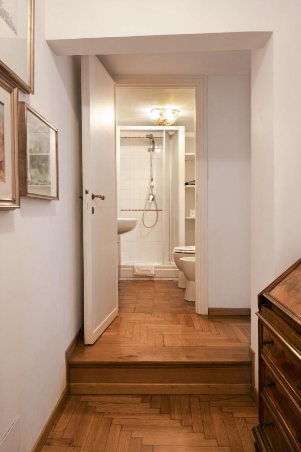 Trevi Fountain Apartment Рим Екстер'єр фото